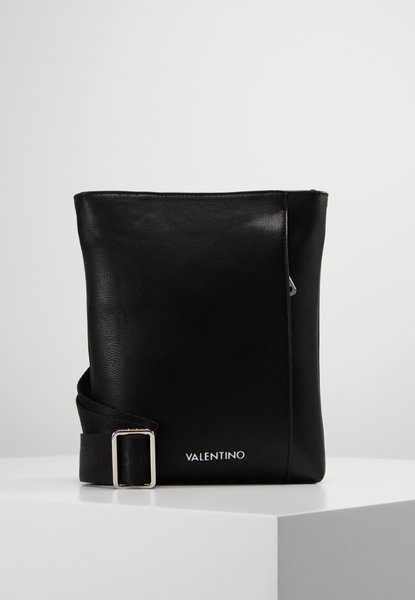 BRONN - Crossbody Bag BLACK Valentino Bags — Фото, Картинка BAG❤BAG Купить оригинал Украина, Киев, Житомир, Львов, Одесса ❤bag-bag.com.ua