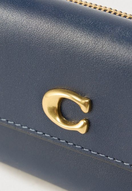 COACH Essential Card Holder Wallet Navy NAVY CZ111-B4/NV &mdash; фото 4 з 4