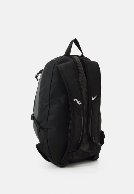 UNISEX - Backpack Black / Iron grey / White Nike — Фото, Картинка BAG❤BAG Купить оригинал Украина, Киев, Житомир, Львов, Одесса ❤bag-bag.com.ua