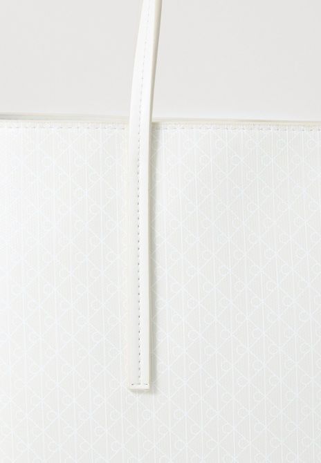 Calvin Klein Emblem Small Tote Set Handbag White WHITE LV04F3267G &mdash; фото 5 из 5