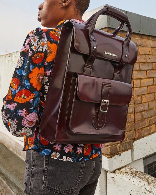 Dr. Martens Vegan Backpack Cherry red oxford rub off AC989601 &mdash; фото 2 з 9