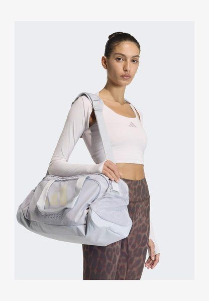 Adidas Unisex Sports Bag Halo Silver/Grey One Halo Silver / Grey One VC989-KG8473 &mdash; фото 1 з 7