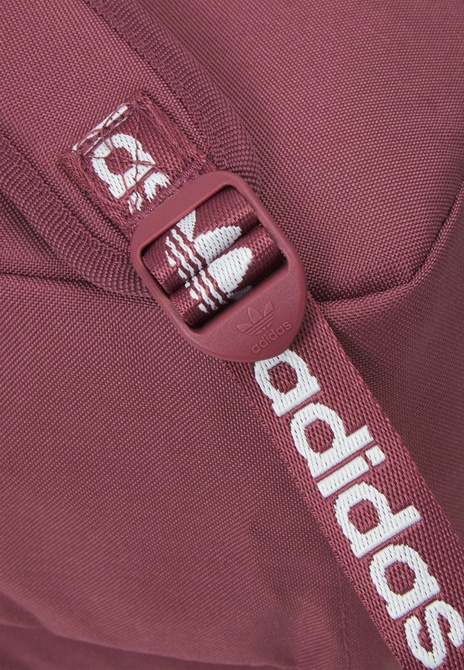 ADICOLOR UNISEX - Backpack Quiet crimson Adidas — Фото, Картинка BAG❤BAG Купить оригинал Украина, Киев, Житомир, Львов, Одесса ❤bag-bag.com.ua
