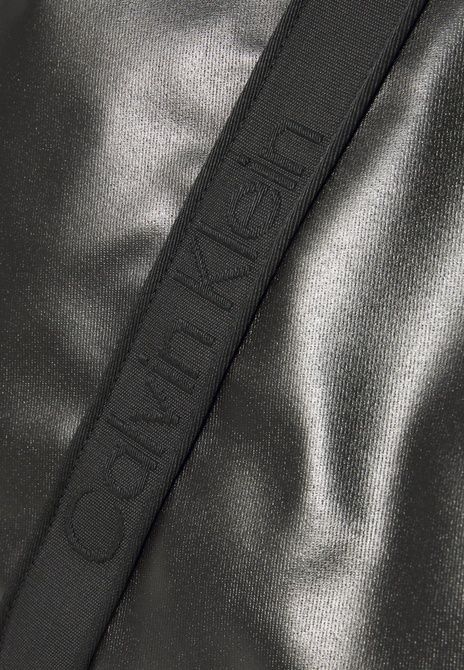 Calvin Klein Ultralight Water Repellent Tote Tote Bag Black BLACK LV04F3211G &mdash; фото 6 из 6