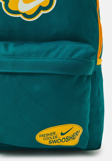 HERITAGE UNISEX - Backpack Geode teal / Sundial / Sundial Nike — Фото, Картинка BAG❤BAG Купить оригинал Украина, Киев, Житомир, Львов, Одесса ❤bag-bag.com.ua
