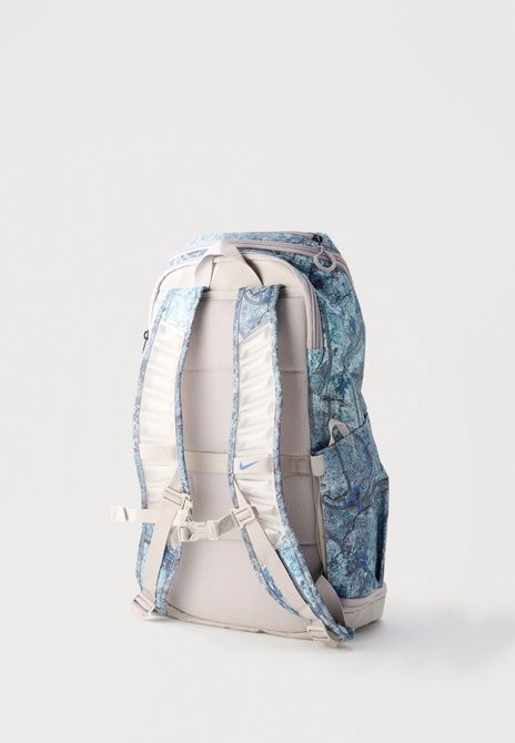 Nike Varsity Elite Unisex Backpack White / College Grey IH7965-100 &mdash; фото 2 з 4