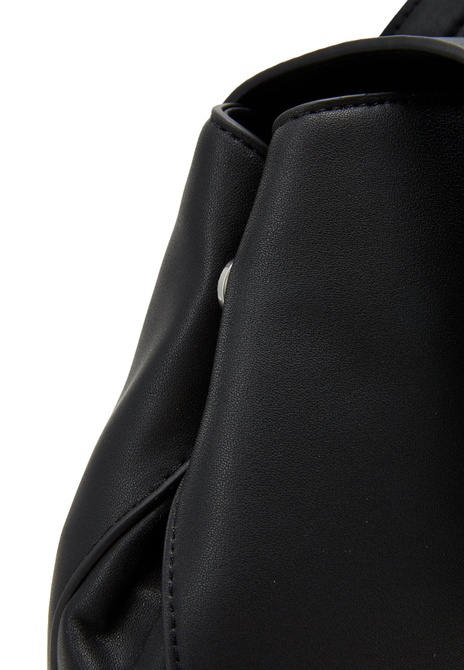 MUST CAMPUS BACKPACK FLAP - Backpack BLACK Calvin Klein — Фото, Картинка BAG❤BAG Купить оригинал Украина, Киев, Житомир, Львов, Одесса ❤bag-bag.com.ua