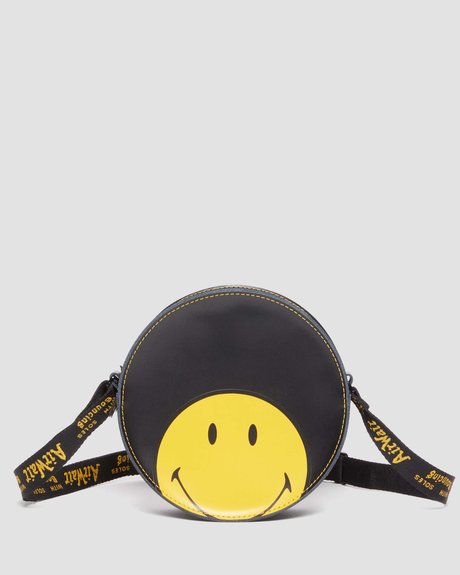 Smiley® Round 7 Inch Crossbody Bag BLACK KIEV Dr. Martens — Фото, Картинка BAG❤BAG Купить оригинал Украина, Киев, Житомир, Львов, Одесса ❤bag-bag.com.ua