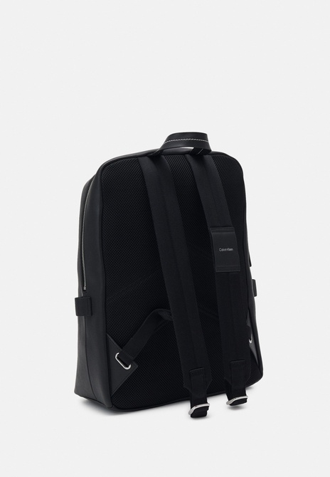 NATURAL ROUND UNISEX - Backpack BLACK Calvin Klein — Фото, Картинка BAG❤BAG Купить оригинал Украина, Киев, Житомир, Львов, Одесса ❤bag-bag.com.ua