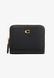 COACH Essential Billfold Wallet In Colorblock Wallet B Black Multi BG149899COA &mdash; фото 2 из 4