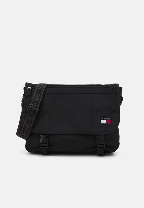 ESSENTIAL DAILY MESSENGER UNISEX - Crossbody Bag BLACK TOMMY HILFIGER — Фото, Картинка BAG❤BAG Купить оригинал Украина, Киев, Житомир, Львов, Одесса ❤bag-bag.com.ua