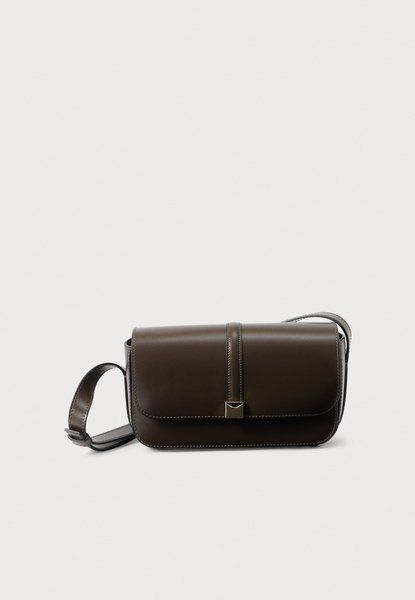 Marc O'Polo Taris Cross Body Bag Brown BROWN 51012210702203-712 &mdash; фото 1 з 4