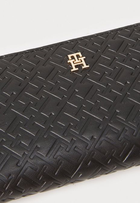 TOMMY HILFIGER Icon Mono Embo Wallet Black BLACK AW0AW17955 &mdash; фото 4 з 4