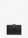 Medium Crossgrain Leather Wallet BLACK MICHAEL KORS — 3/4 Фото, Картинка BAG❤BAG Купить оригинал Украина, Киев, Житомир, Львов, Одесса ❤bag-bag.com.ua